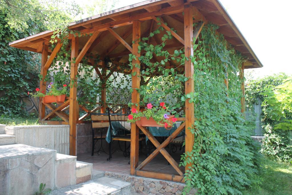 Green Hotel Алматы Экстерьер фото