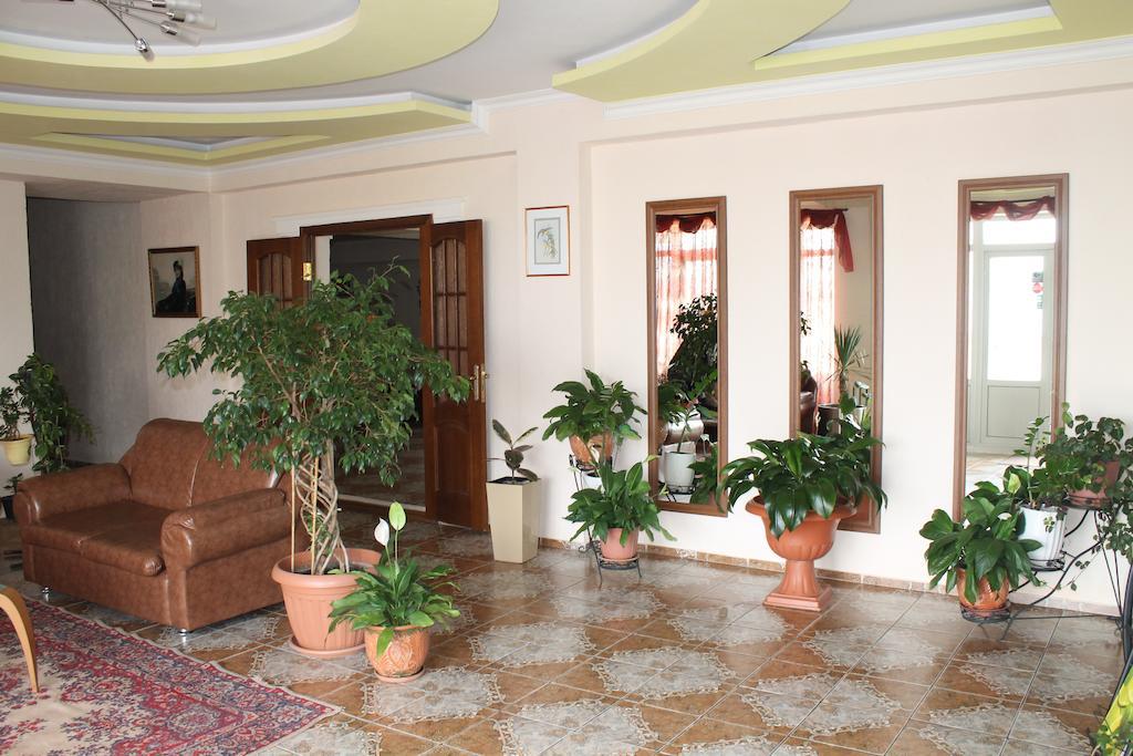 Green Hotel Алматы Экстерьер фото