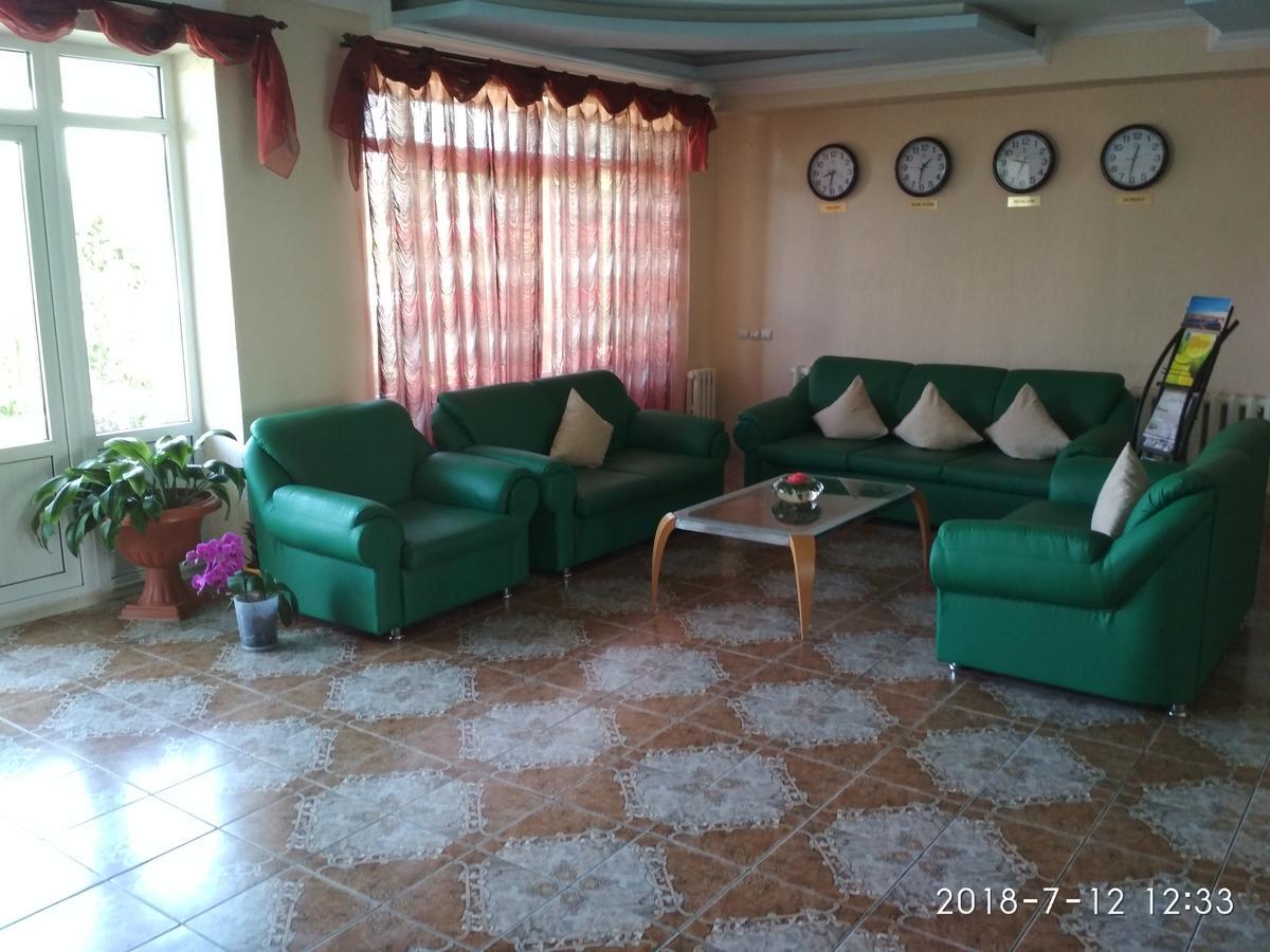 Green Hotel Алматы Экстерьер фото